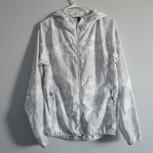 All in Motion Light Gray Camouflage Windbreaker With Pockets And Hood, Small